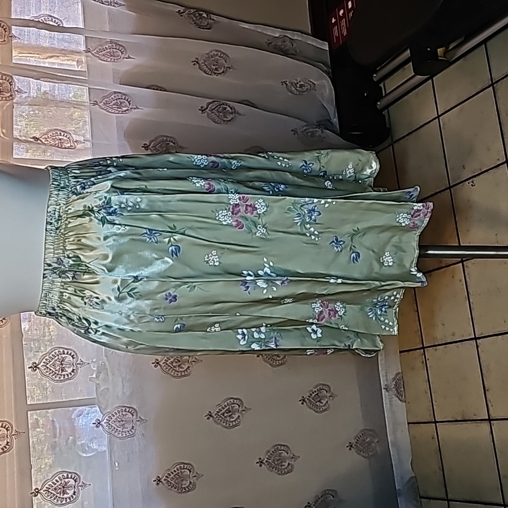 Vintage Green Floral Skirt Size 20WP - Picture 4 of 7